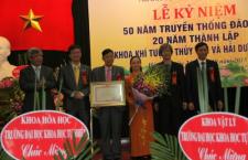 Khoa Khí tượng Thủy văn và Hải dương học kỷ niệm 50 năm truyền thống đào tạo, 20 năm thành lập và đón nhận Bằng khen của Thủ tướng Chính phủ